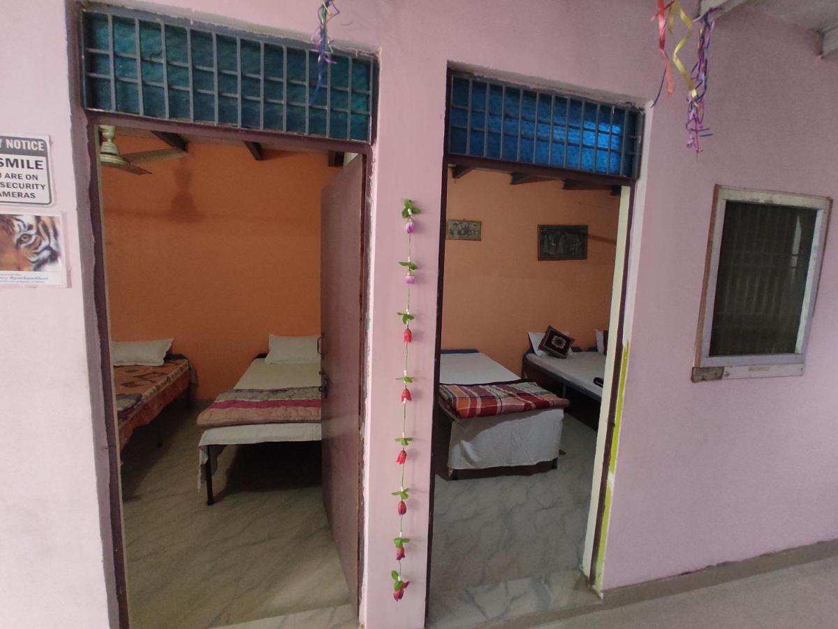 Superinn Home Stay& Guest House Agra  Dış mekan fotoğraf
